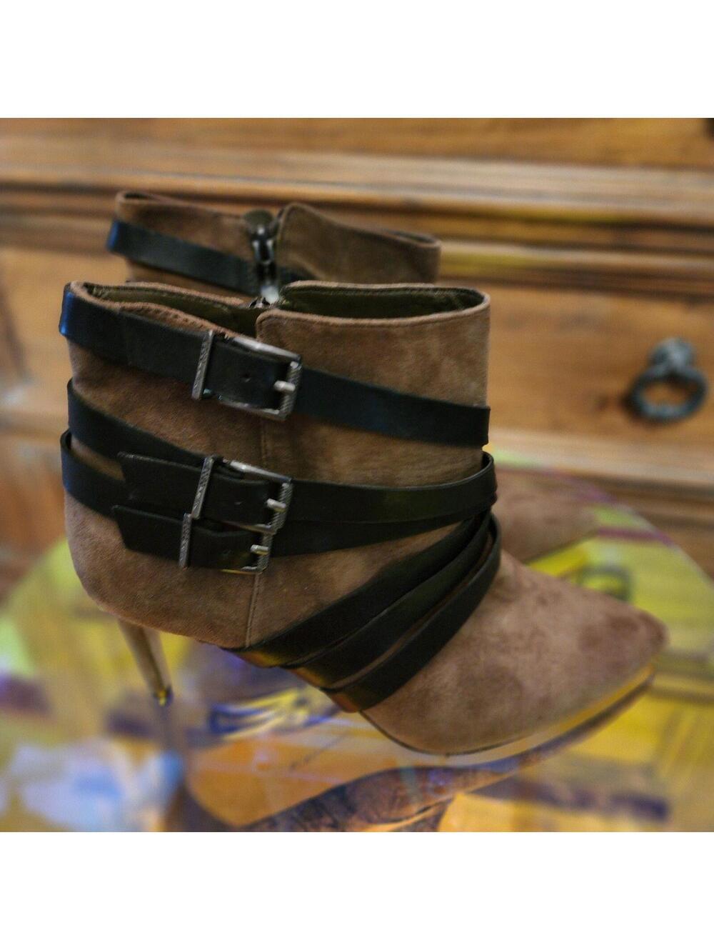 BCBGeneration Suede Leather Ankle Boots Tan Brown Buckle Heel Size 10